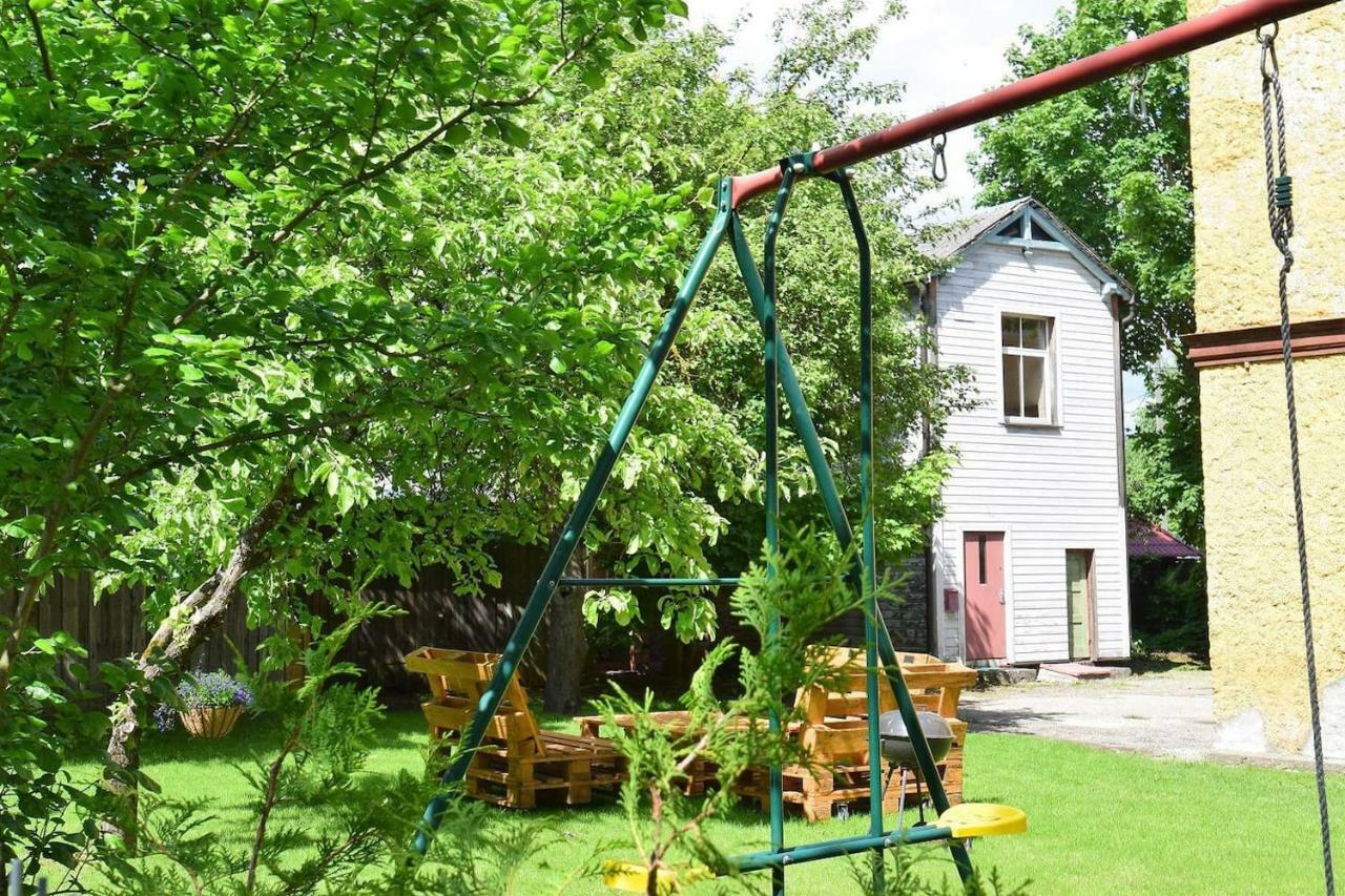 Private Apartment In The Centre Of Parnu/Pernau Exterior foto